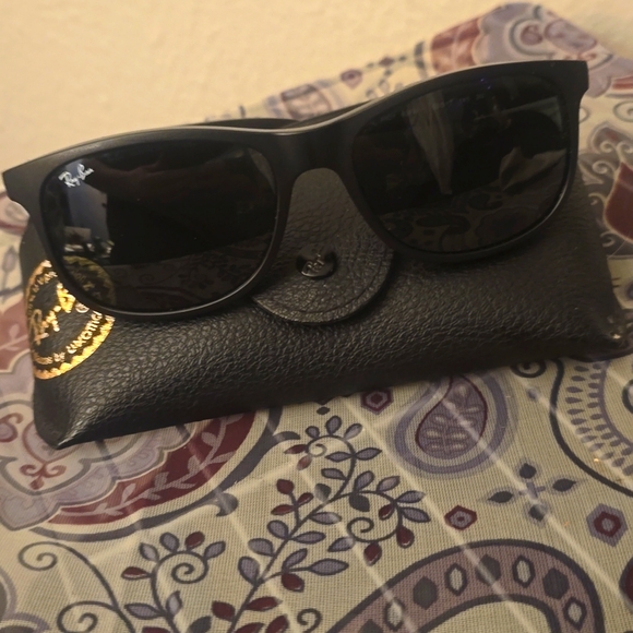 Ray Ban- Andy Sunglasses - Picture 1 of 6